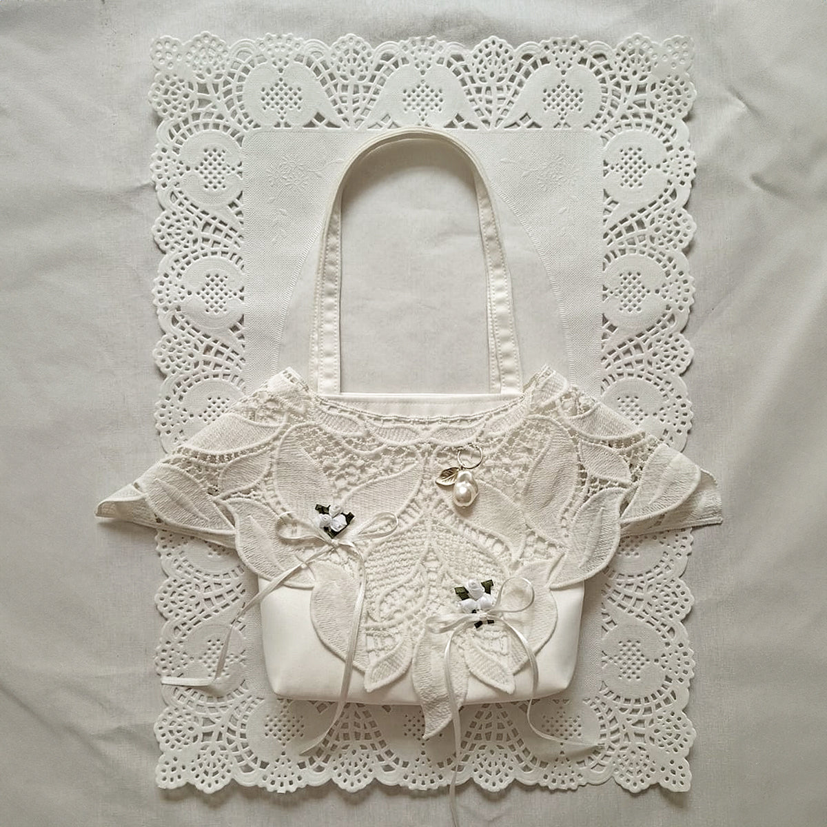 Heirloom Mini Handbag 02 Porcelain