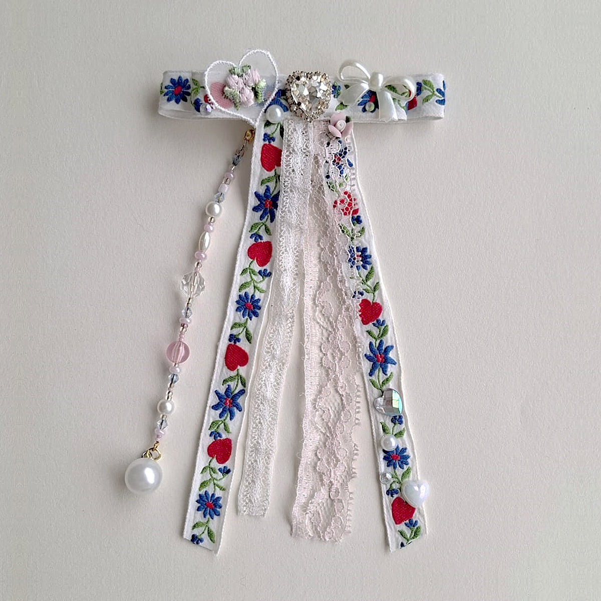 Trinket Bow 06 Almond